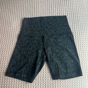 Lululemon 6 inch align shorts